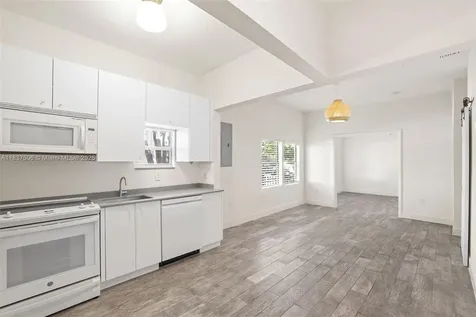 3452 Margaret Street Miami FL 33133