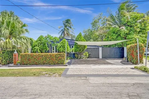 2730 Scott Street Hollywood FL 33020