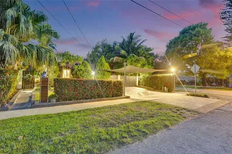 2730 Scott Street Hollywood FL 33020