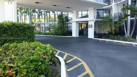 800 Parkview Drive Hallandale Beach FL 33009