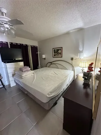 920 SW 11th Avenue Hallandale Beach FL 33009