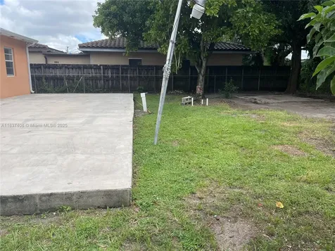 320 E 58th Street Hialeah FL 33013