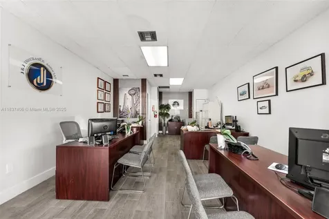 516 NW 57th Avenue Miami FL 33126