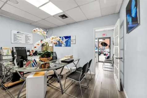 516 NW 57th Avenue Miami FL 33126