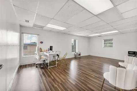 516 NW 57th Avenue Miami FL 33126