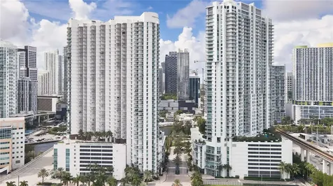 90 SW 3rd Street Miami FL 33130