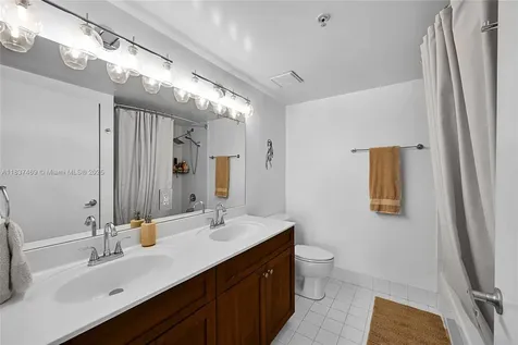 36 NW 6th Avenue Miami FL 33128