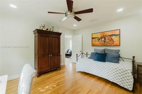 8501 SW 72nd Terrace Miami FL 33143