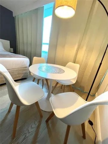 5445 Collins Avenue Miami Beach FL 33140
