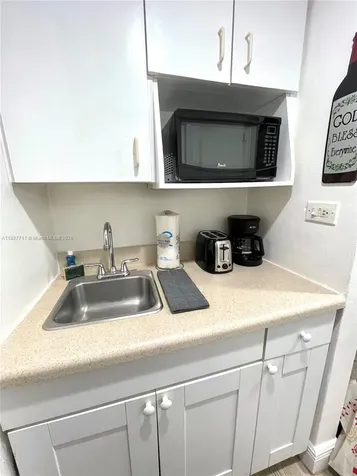 5445 Collins Avenue Miami Beach FL 33140