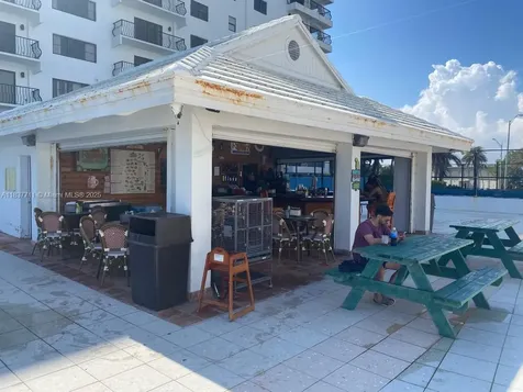 5445 Collins Avenue Miami Beach FL 33140