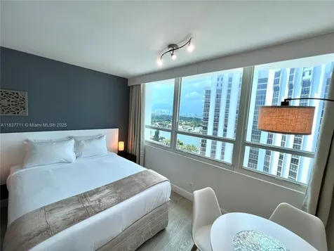 5445 Collins Avenue Miami Beach FL 33140