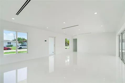 9800 SW 159th Street Miami FL 33157