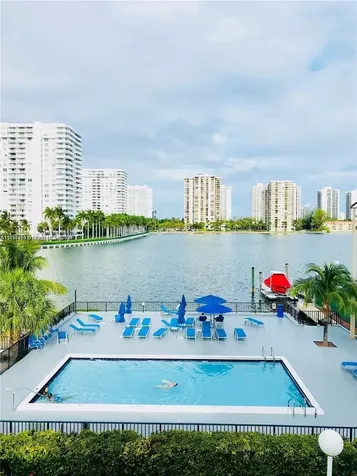 2780 NE 183rd Street Aventura FL 33160