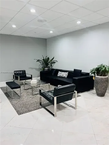 2780 NE 183rd Street Aventura FL 33160