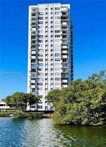 2780 NE 183rd Street Aventura FL 33160