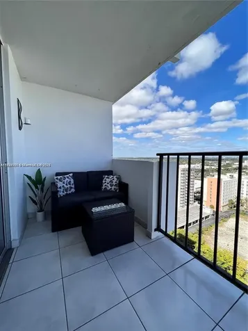 2780 NE 183rd Street Aventura FL 33160
