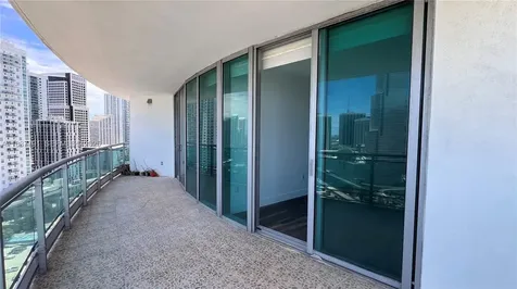 350 S Miami Avenue Miami FL 33130