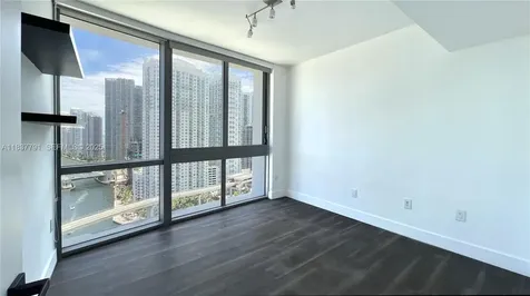 350 S Miami Avenue Miami FL 33130