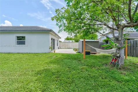 289 SE 31st Avenue Homestead FL 33033