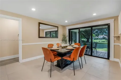 6421 Falconsgate Avenue Davie FL 33331