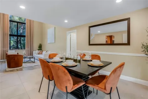 6421 Falconsgate Avenue Davie FL 33331