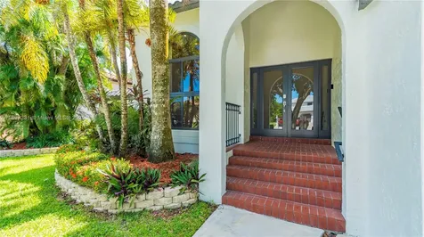 6421 Falconsgate Avenue Davie FL 33331