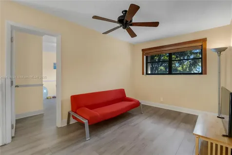 6421 Falconsgate Avenue Davie FL 33331
