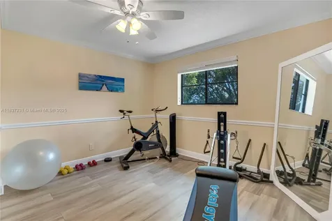 6421 Falconsgate Avenue Davie FL 33331