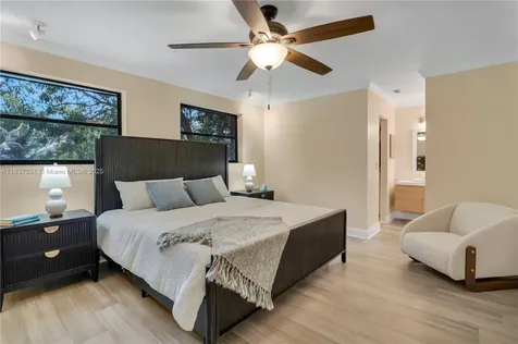 6421 Falconsgate Avenue Davie FL 33331