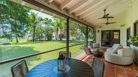 6421 Falconsgate Avenue Davie FL 33331