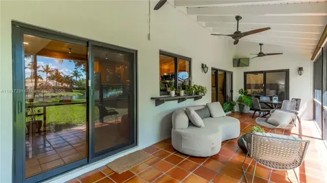6421 Falconsgate Avenue Davie FL 33331