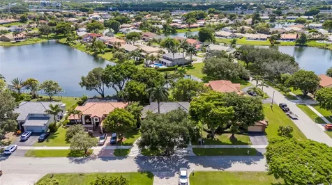 6421 Falconsgate Avenue Davie FL 33331