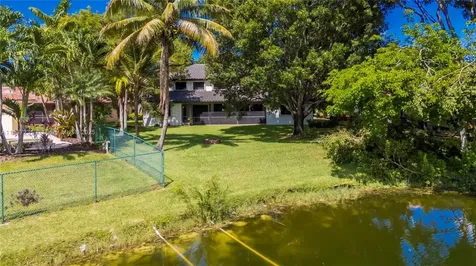 6421 Falconsgate Avenue Davie FL 33331