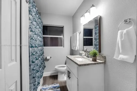 809 E Glen Oak Clearwater FL 33759