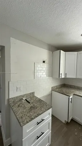 809 E Glen Oak Clearwater FL 33759