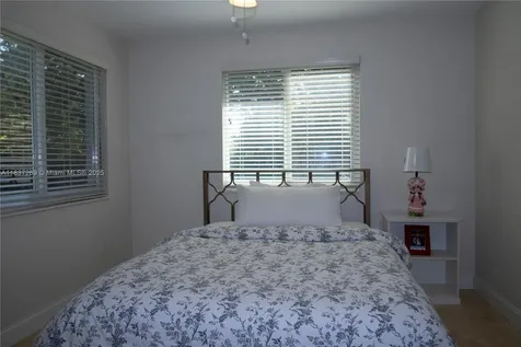 10111 SW 66th Street Miami FL 33173