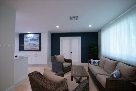 10111 SW 66th Street Miami FL 33173