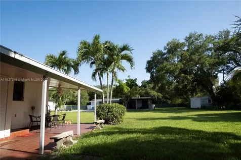 10111 SW 66th Street Miami FL 33173