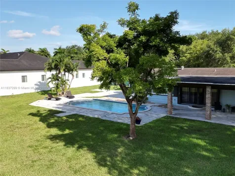 10111 SW 66th Street Miami FL 33173