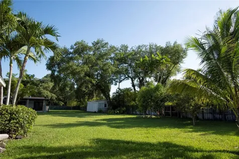10111 SW 66th Street Miami FL 33173