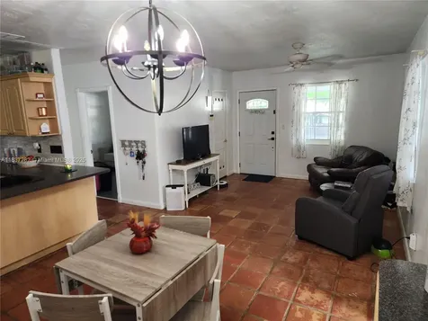 3521 E 8th Avenue Hialeah FL 33013