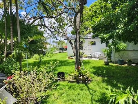 3521 E 8th Avenue Hialeah FL 33013