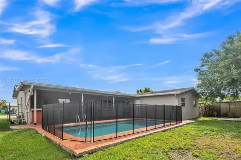 8390 NW 24th Street Sunrise FL 33322