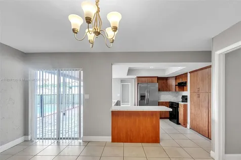 8390 NW 24th Street Sunrise FL 33322