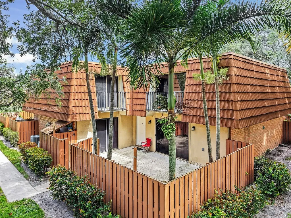 135 Heritage Way West Palm Beach FL 33407