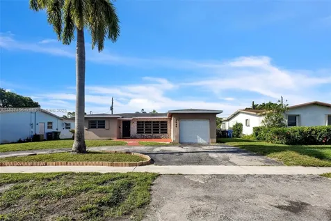 5640 NW 13th Court Lauderhill FL 33313
