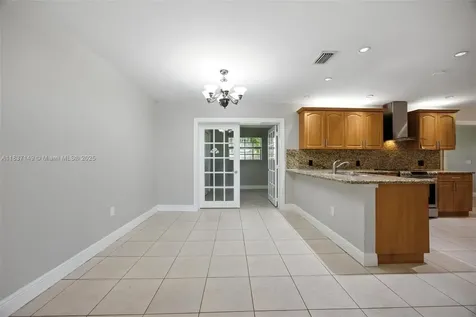 9540 NW 25th Street Sunrise FL 33322