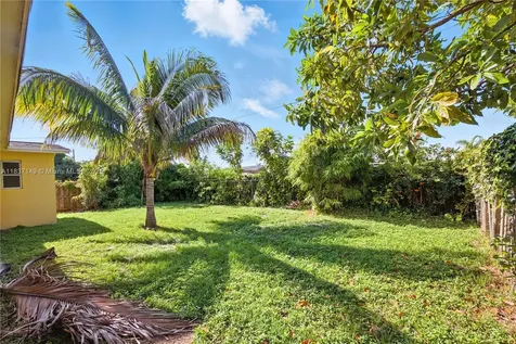 9540 NW 25th Street Sunrise FL 33322