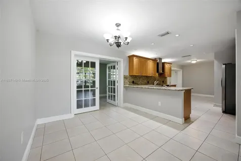 9540 NW 25th Street Sunrise FL 33322